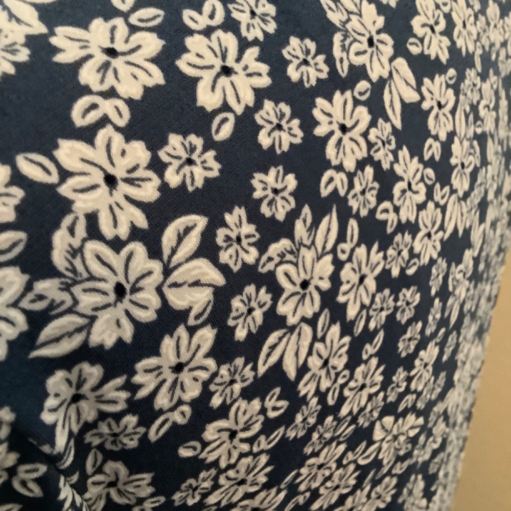 XL - Picture 3 of 7